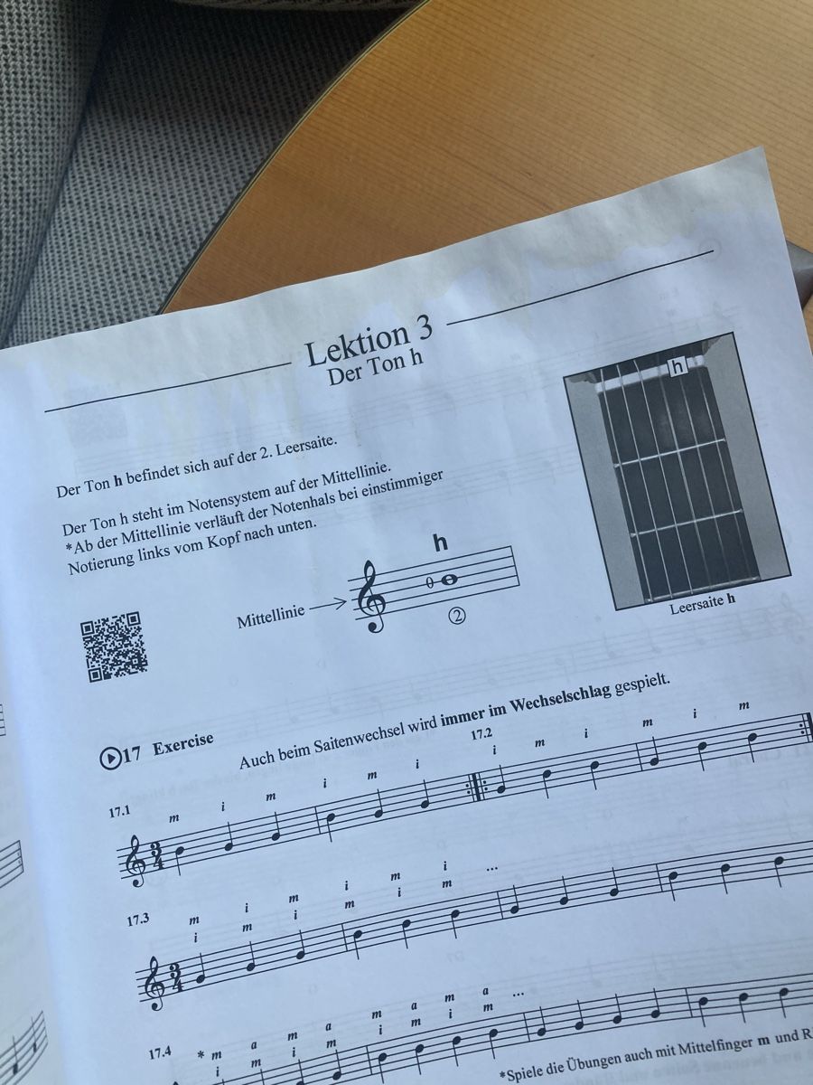 Musikinstrumente: Gitarre und Lehrbuch – Gebraucht aus Brenzikofen von Martha_V 8