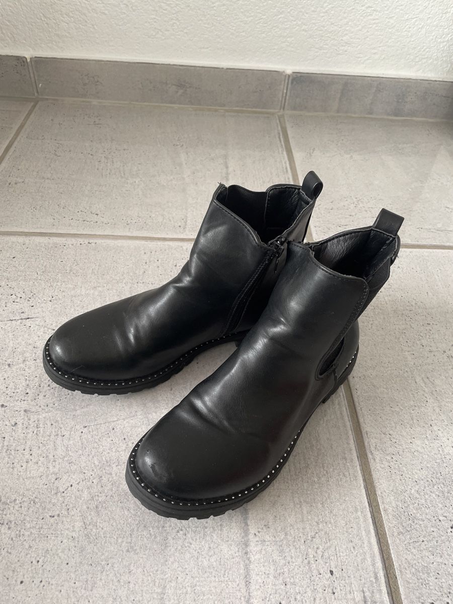 Schuhe für Mädchen: Stiefeletten schwarz Gr 36 – Gebraucht aus Langenthal von littlegirls