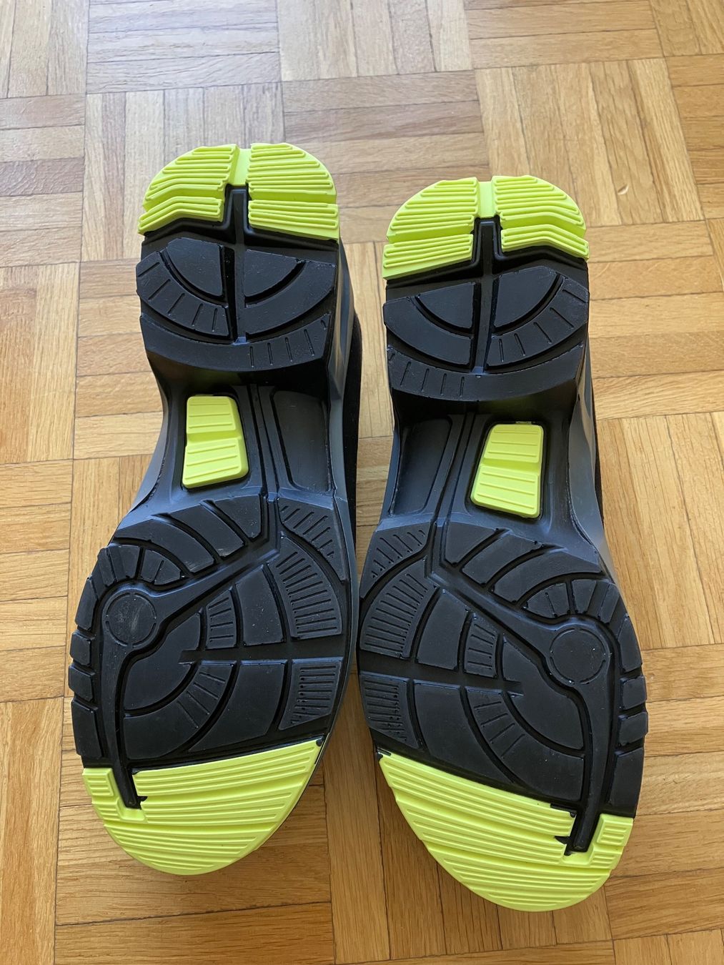 Uvex Scarpe da uomo: Sicherheitsschuh S2 Uvex Grösse 40 – Nuovo (secondo la descrizione) da Binningen venduto da Gabriel-Cerny 2
