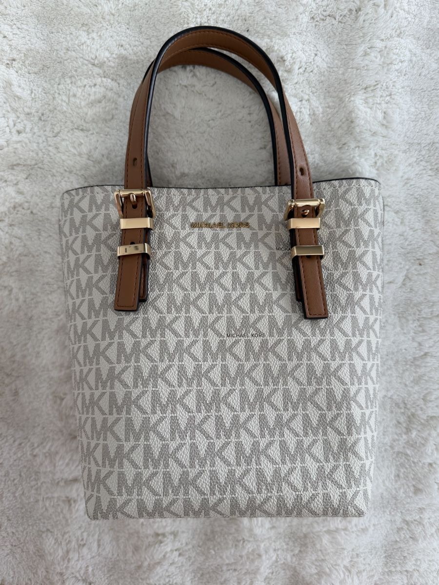 Michael Kors Sacs femmes: Michael Kors Tasche – D'occasion à Rheinfelden par Schoefli74