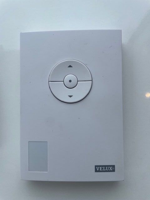 Telecomandi: Velux Fernbedienungen – Usato da Lachen SZ venduto da Claude6 3