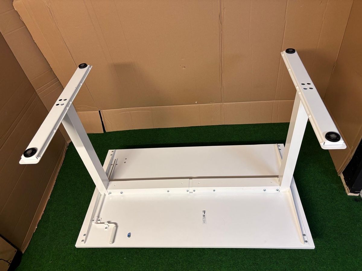 Scrivanie: Ikea Bürotisch Stehetisch Troten – Usato da Zug venduto da Biki72 2