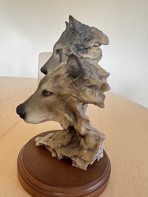 Statuette: Wolfsköpfe – Usato da Baar venduto da Excalibur640 2