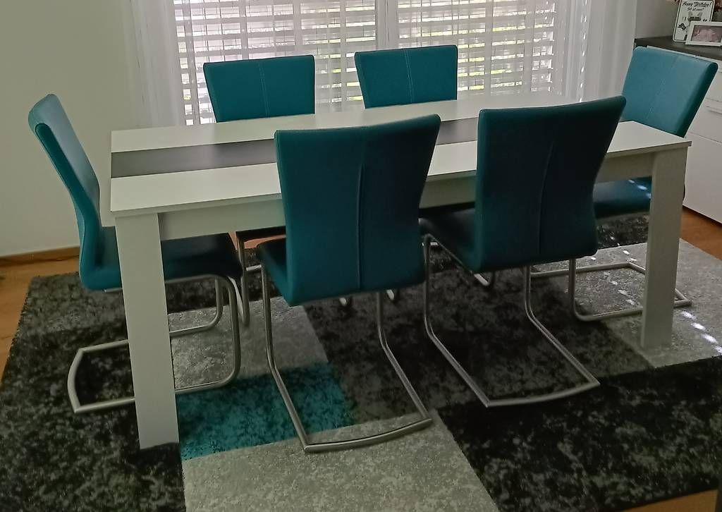 Set de table et chaises: Esszimmertisch mit 6 Stühlen  – D'occasion à Chur par Steiermark1974 1