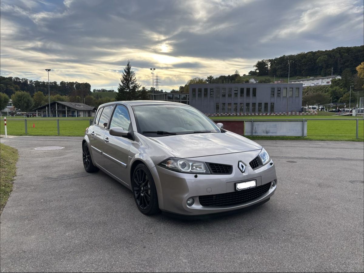 Renault Automobili: Renault Mégane 2.0 Sport – Usato da Vevey venduto da jaq_g59z