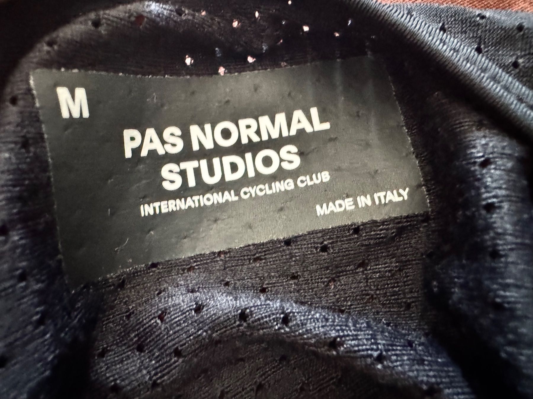 Pas Normal Studios Pantaloni: Pas Normal Studios Mechanism Bib Shorts Herren – Usato da Löhningen venduto da santafe06 2