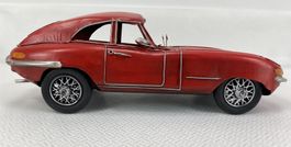 Jaguar E-Type Deko-Metallmodell – Vintage Handarbeit Rot
