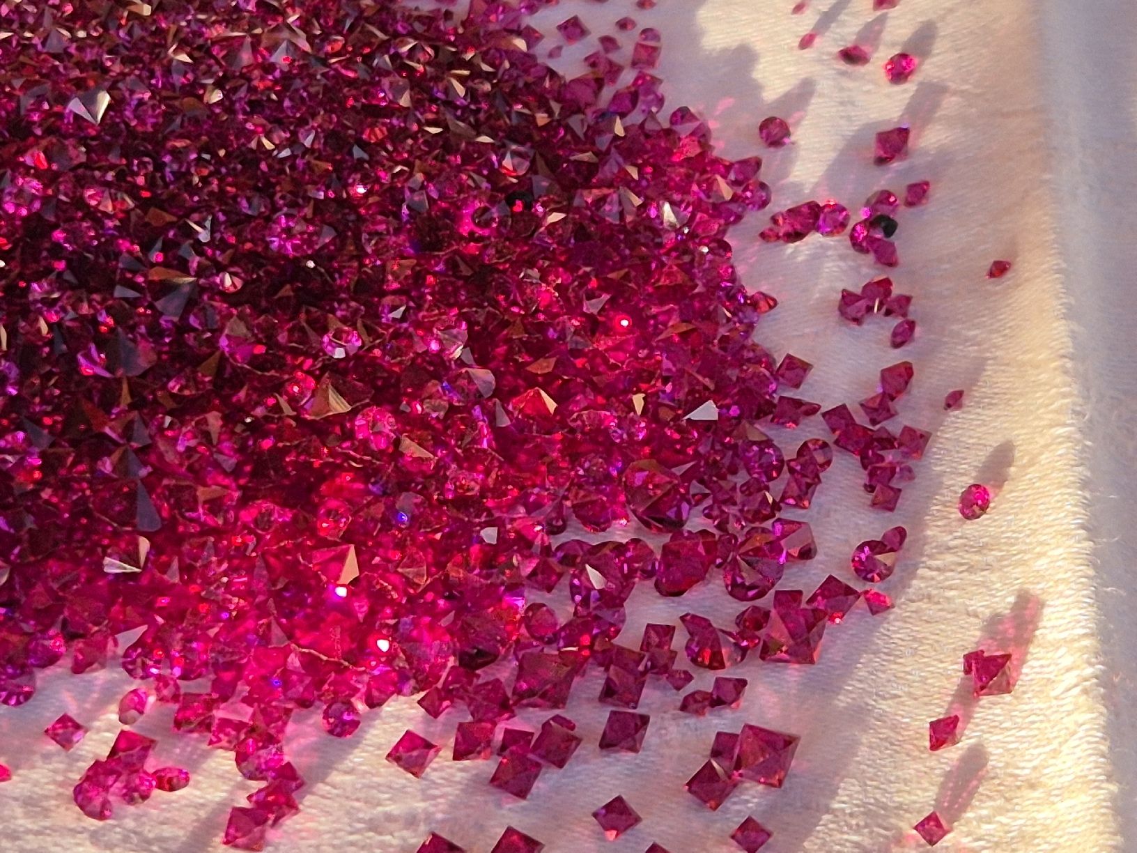 Kit bricolage: Swarovski Strass Steine Farbe Ruby – Nuovo (secondo la descrizione) da Höfen b. Thun venduto da enr_7xsd 2