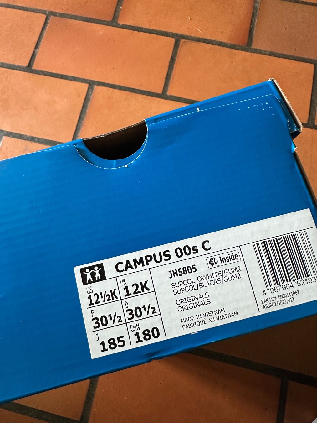Adidas Scarpe da uomo: Adidas x Liberty Trainers size 30.5 – Nuovo e nell'imballaggio originale da Zürich venduto da dgo_5jrj 6