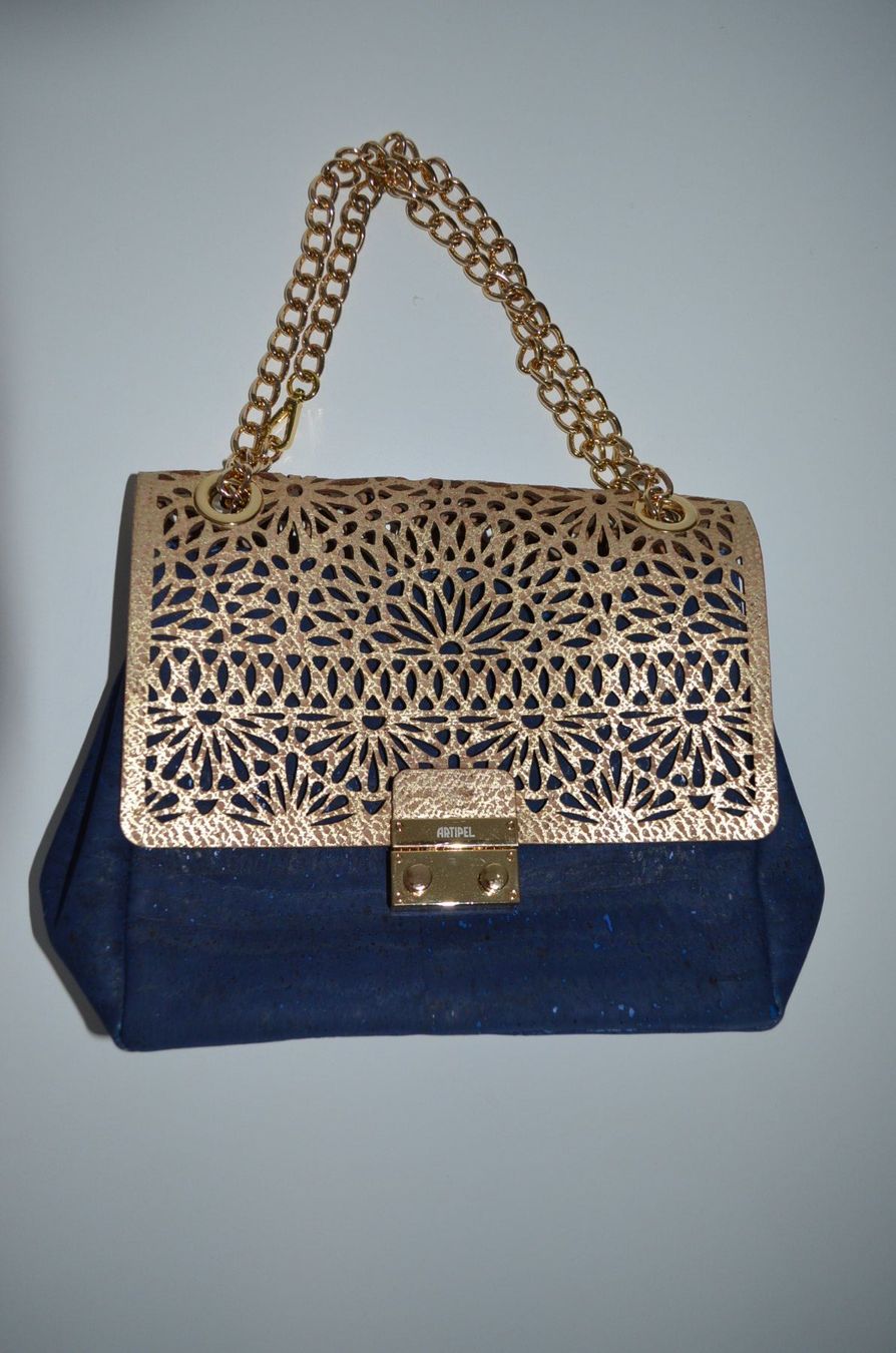 Borse da donna: Tasche ARTIPEL Kork – Usato da Locarno venduto da DarjaRonco 1