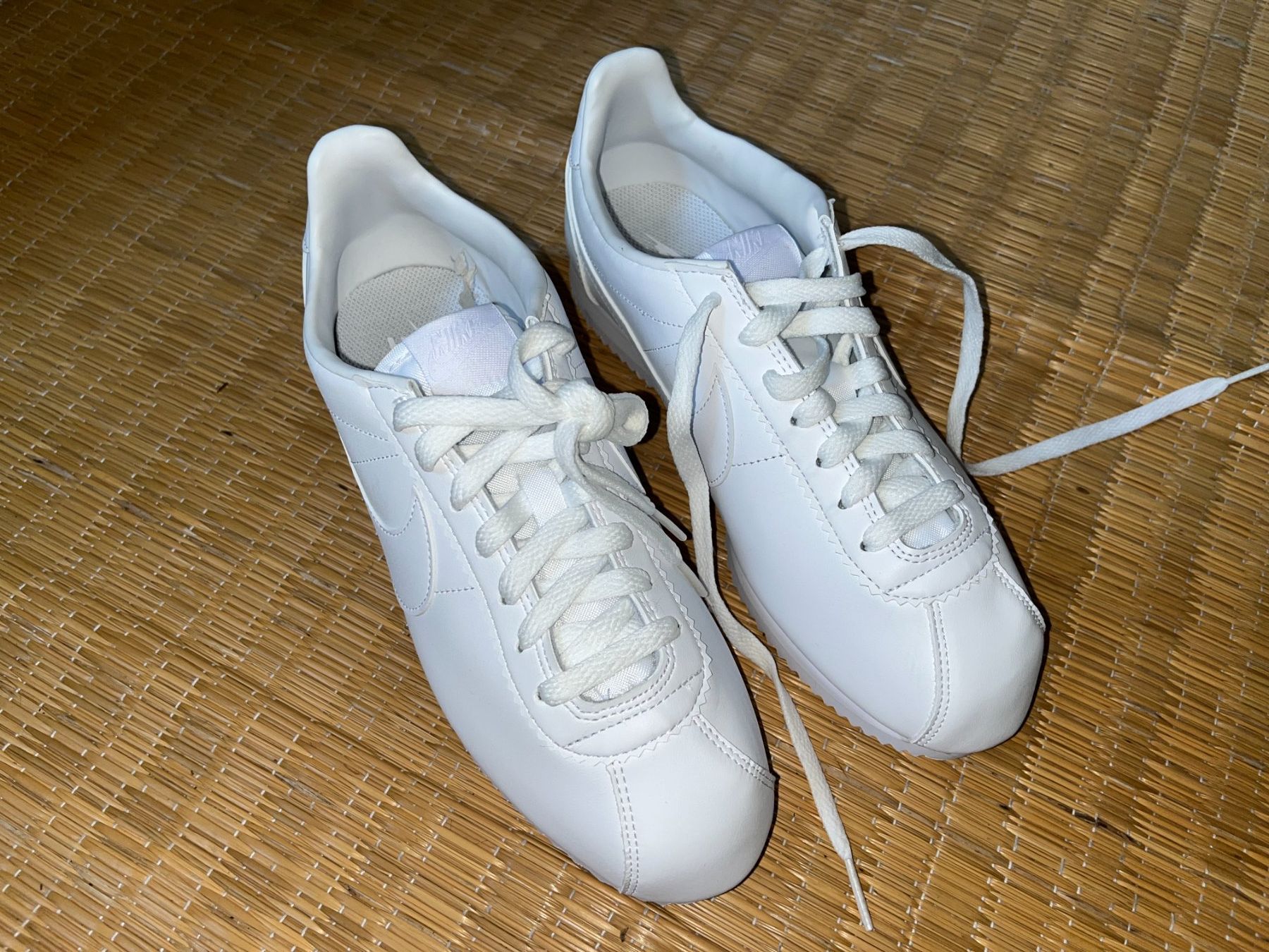 Nike Scarpe da uomo: Nike Cortez (All white) – Nuovo (secondo la descrizione) da Zürich venduto da sodapop73 1