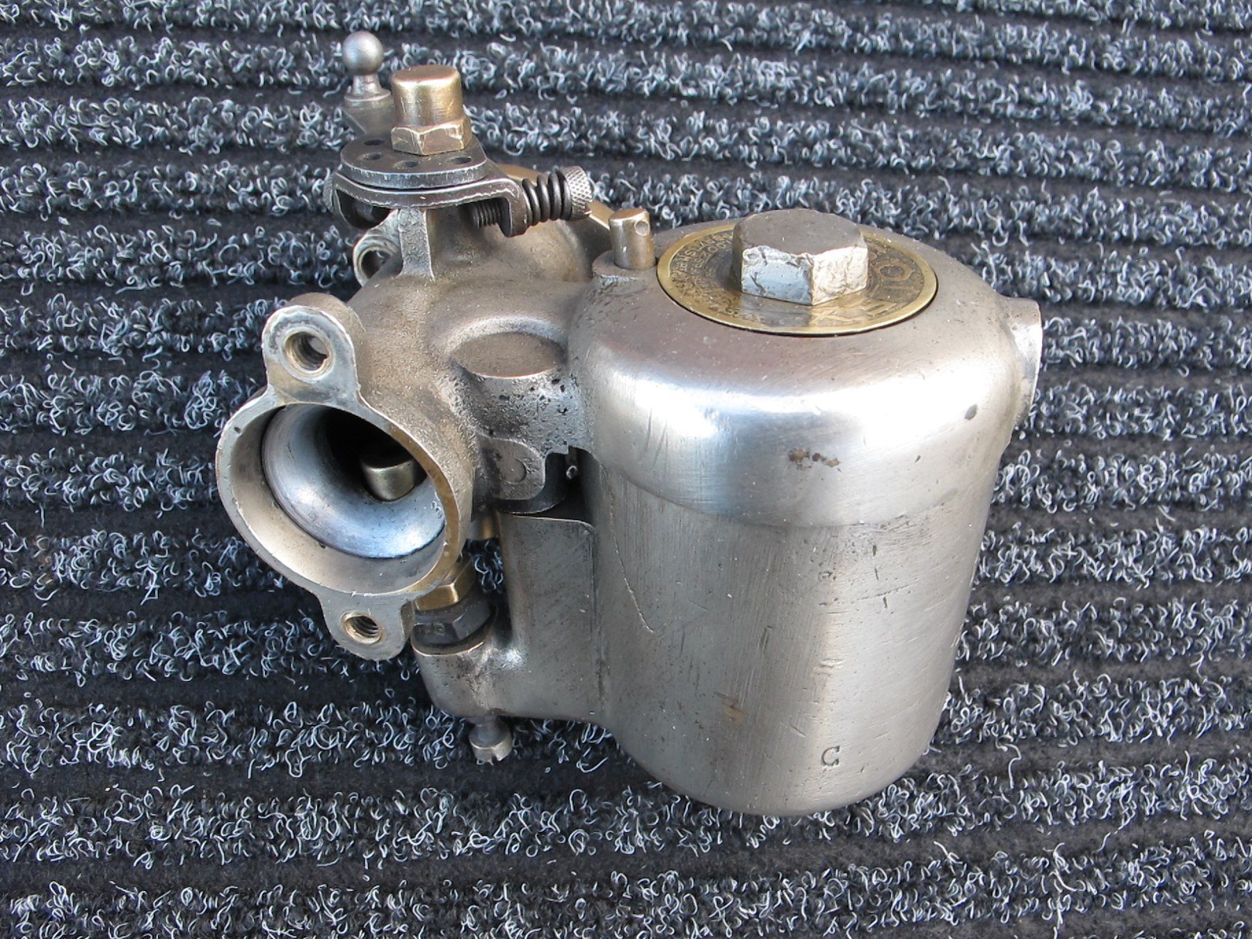 Solex Tutti pezzi di ricambio auto: Carburateur Solex 30 MHD Oldtimer – Usato da Arnex sur Orbe venduto da Caturix