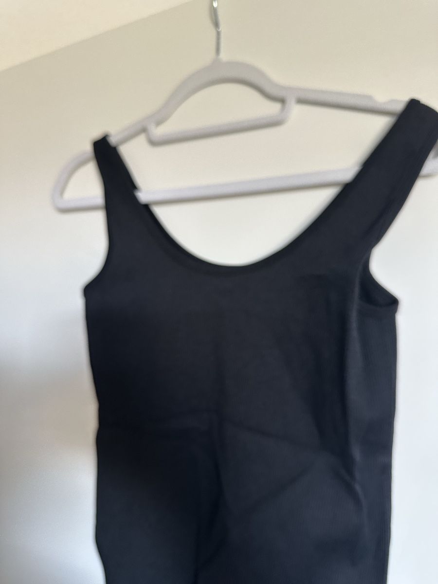 Jumpsuits: Body Damen Schwarz Grösse L Neu – D'occasion à Reinach BL par Alles_muss_weg00 3