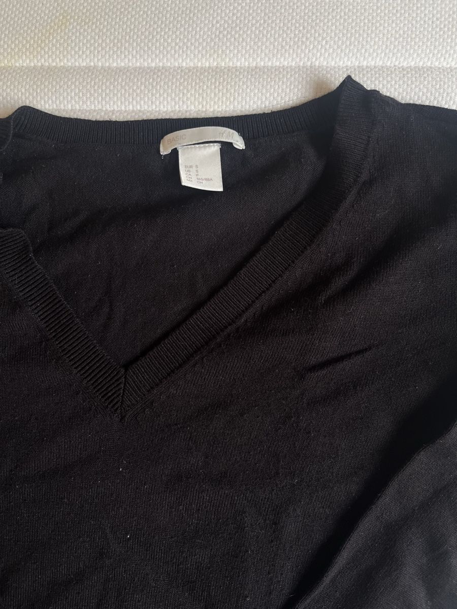 H&M Maglioni & Felpe: v neck pullover – Usato da Luzern venduto da janine_l 1