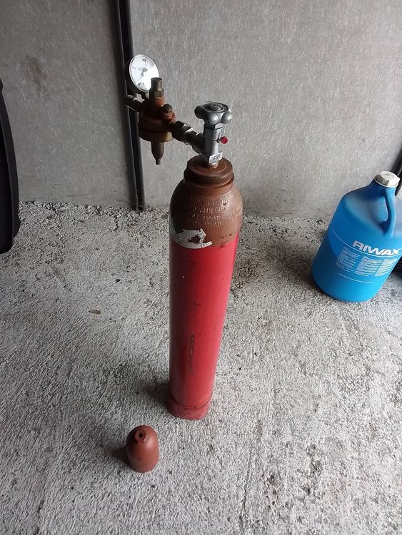 Gasflasche mit Manometer Kaufen auf Ricardo