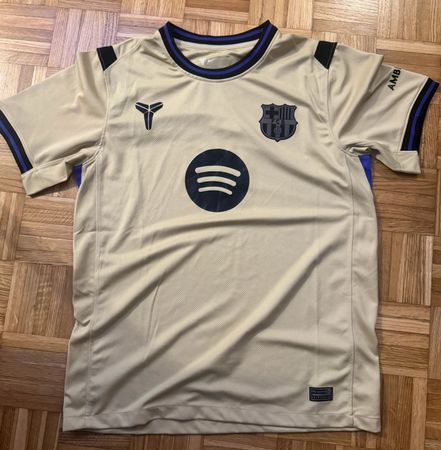 11 - FC Barcelona - Size L