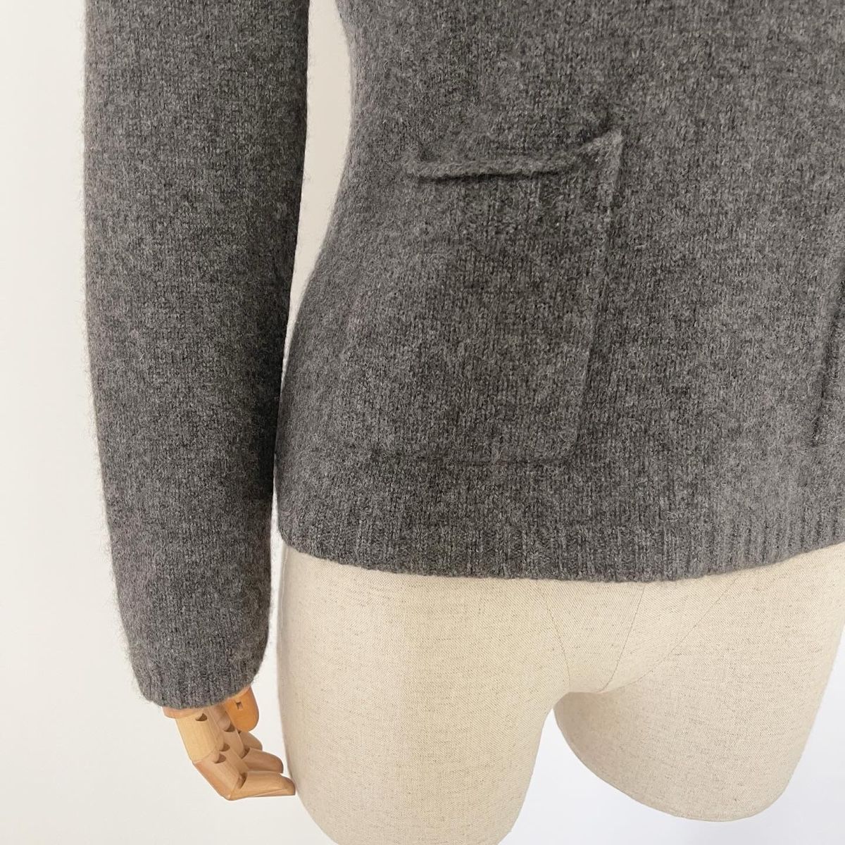 Brunello Cucinelli Maglioni & Felpe: BRUNELLO CUCINELLI Sweater – Nuovo (secondo la descrizione) da Emmen venduto da Avviivva_Com2023 2