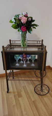 Retro Barwagen/Servierwagen mit Glas