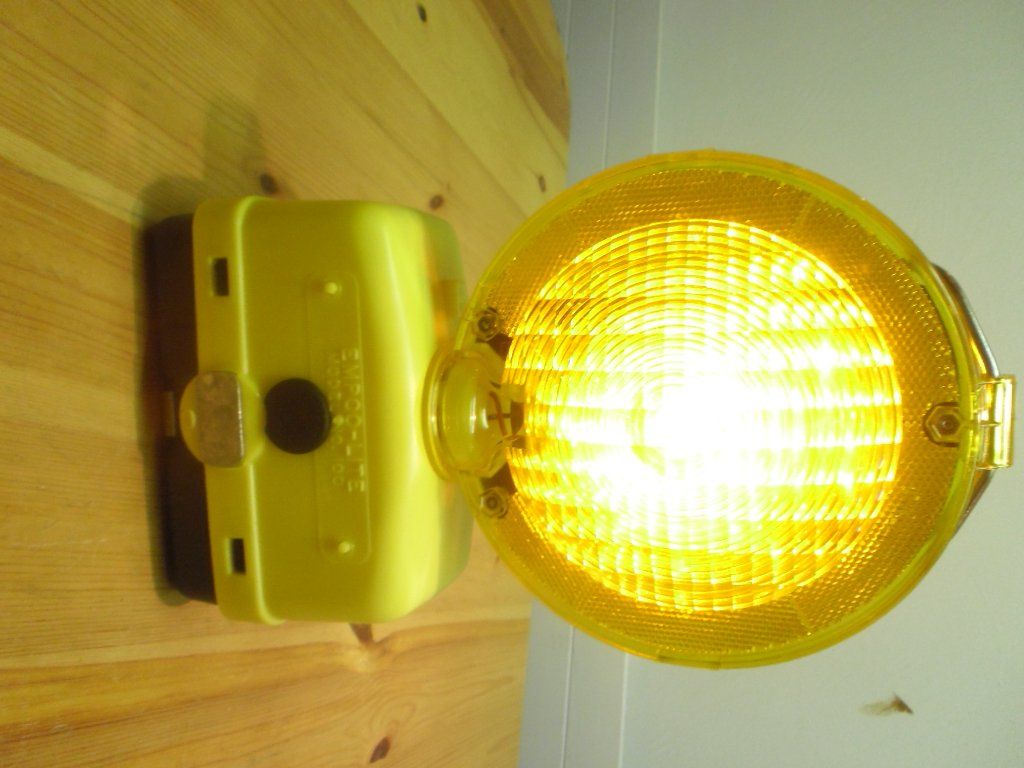 Lampade: LED - Blitzlampe / Baustellenlampe , Empco-Lite 100 – Nuovo (secondo la descrizione) da Büren SO venduto da omsa 3