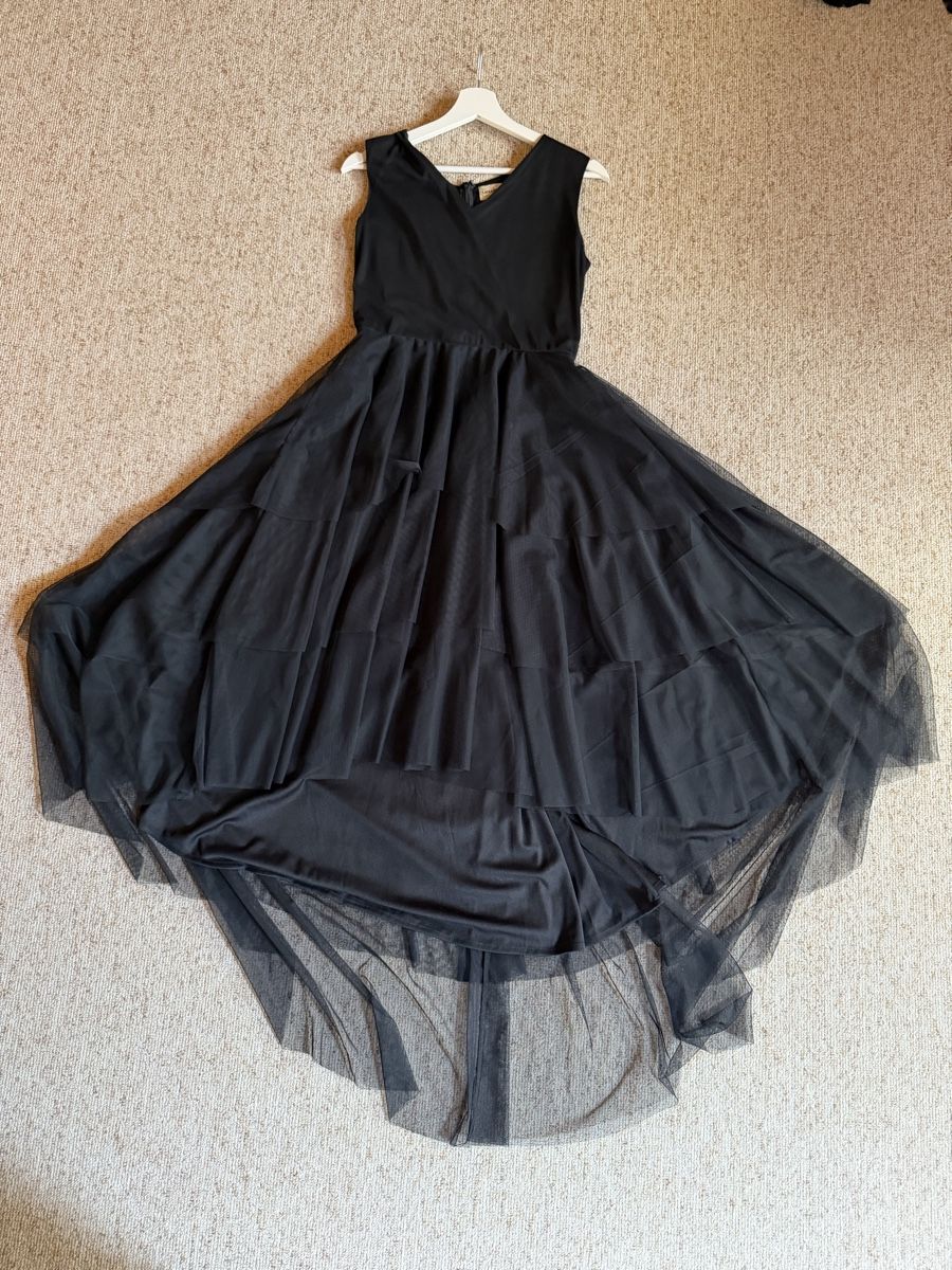 Vestiti: Robe à volants noire – Usato da Founex venduto da Hyrienne 1