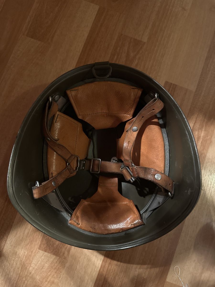 Schweizer Armee Uniformi & Effetti personali: Schweizer Armee Helm, Stahlhelm #1 – Usato da St.Gallen venduto da maierm01 1