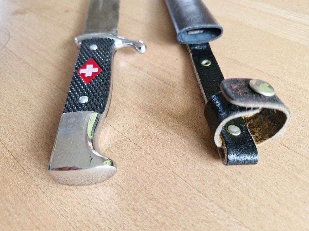 Altre raccolte & rarità: kleiner Dolch – Usato da Gerzensee venduto da Neggimann 2