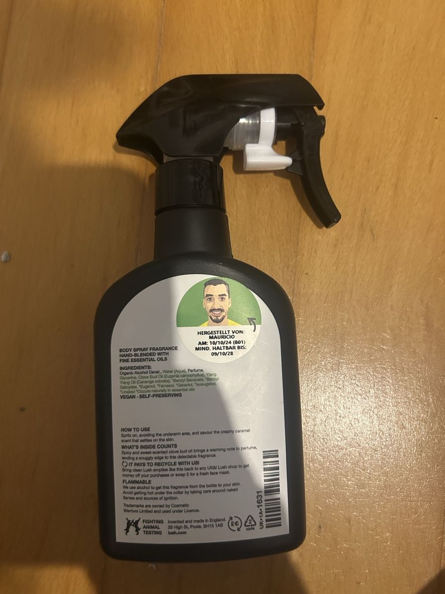 Lush Profumi & Eau de Toilette: Lush yog nog body spray – Nuovo (secondo la descrizione) da St. Gallen venduto da jol_l8yg 1