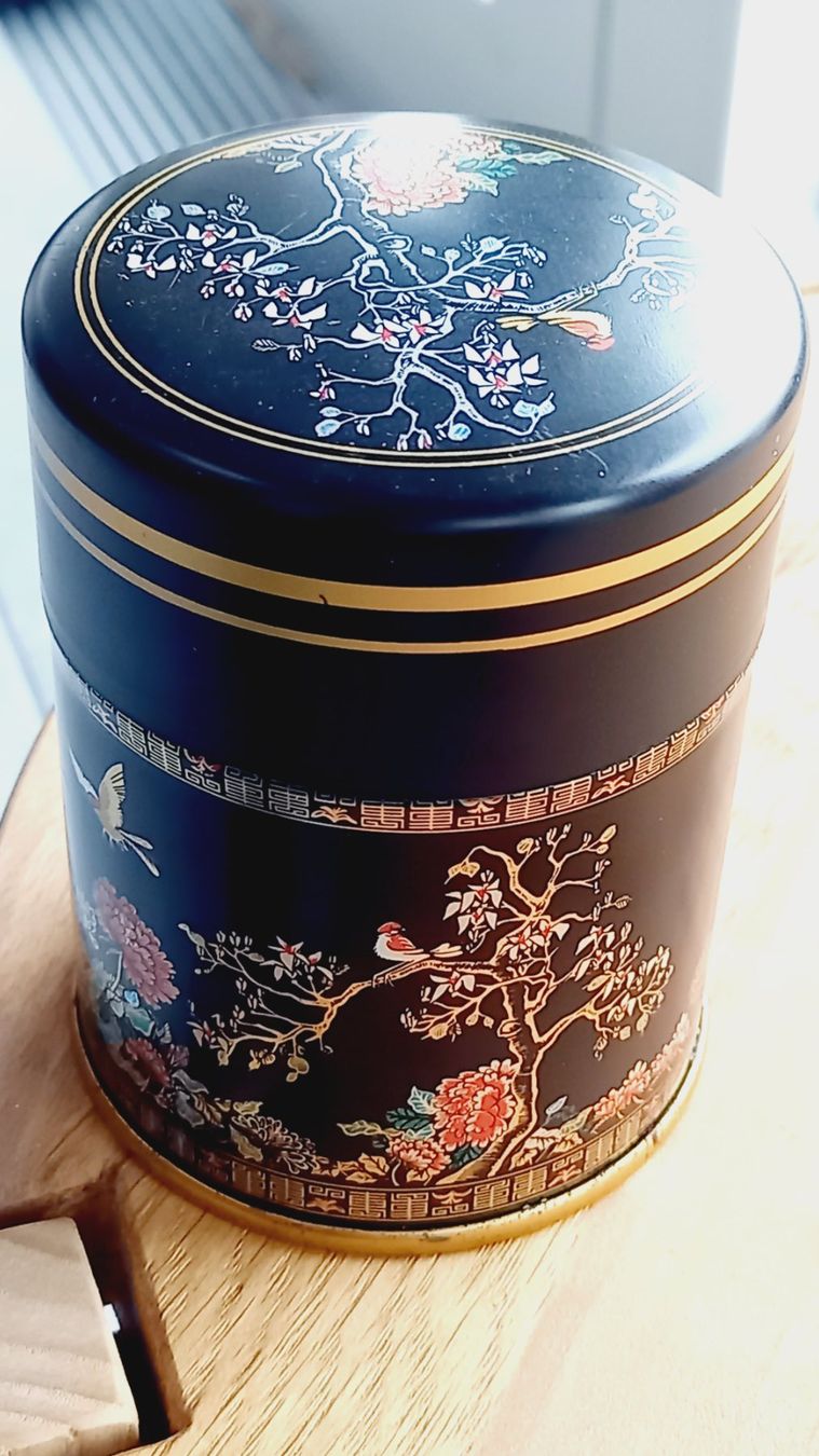 Contenitori & Simili: kleine Blechdose japanisch – Usato da Brünisried venduto da san_74_bu