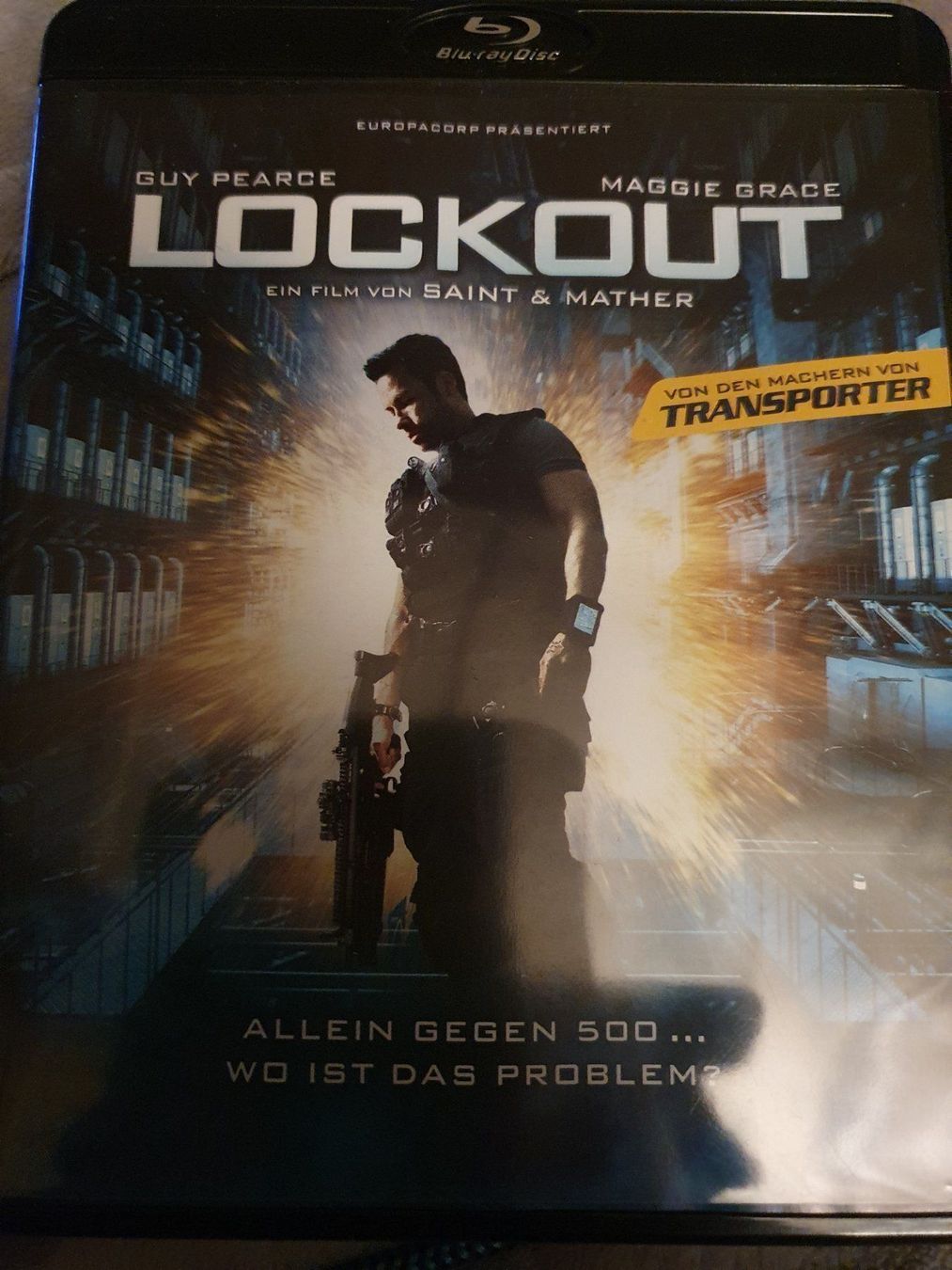Tous les DVDs: Blu-ray Lockout – D'occasion à Eiken par Lashar