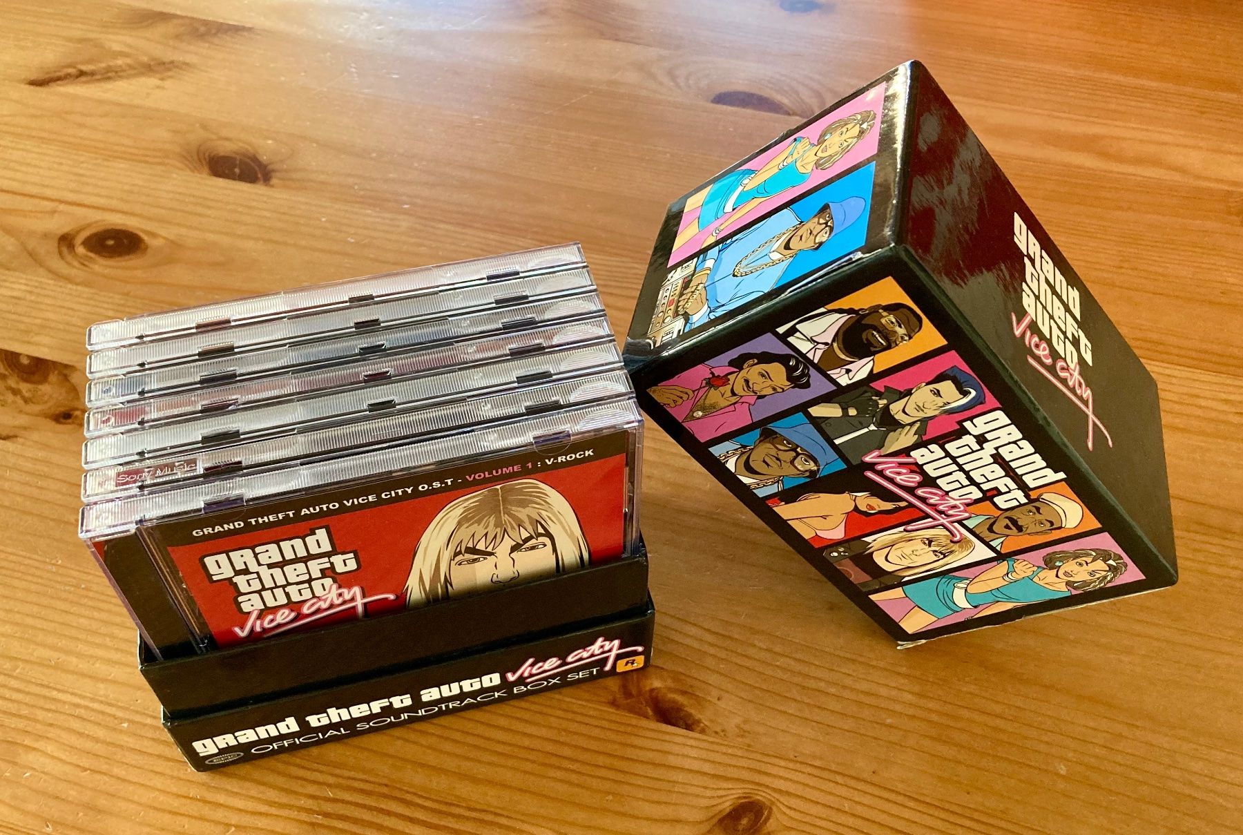 GTA Grand Theft Auto Vice City Official Soundtrack Box Set (Gebraucht ...