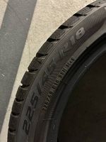 Winterreifen Pirelli 225 45 18