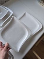 Geschirr Set, weiss, von allen Teller je 10-12 Stück