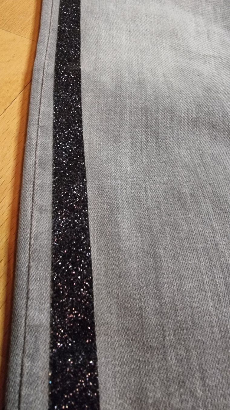 Jeans: Cartoon  Hose Größe  36/38 – Gebraucht aus Wald ZH von CapLux 4