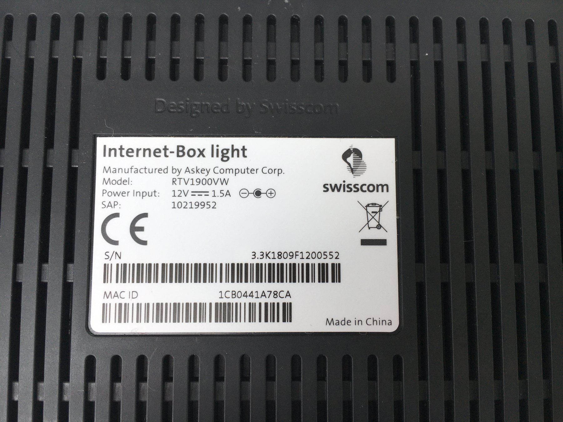 Swisscom Modems & Router: Internet-Box light Swisscom Typ RTV 1900 VW, mit Netzadapter – Gebraucht aus Koblenz von  2