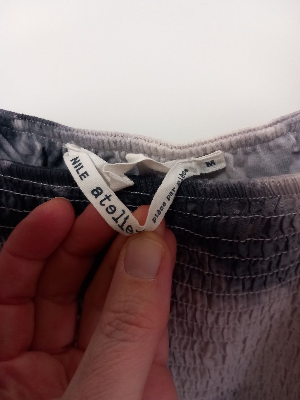 Nile Kleider: NILE Atelier Batik Kleid Gr. M  Baumwolle Seide – Gebraucht aus Merligen von muss_haben 1