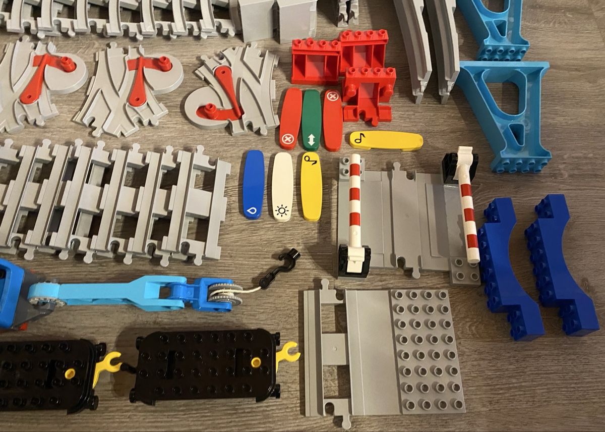 Lego Giocattoli: Grosses Duplo Eisenbahn-Set – Nuovo (secondo la descrizione) da Jegenstorf venduto da Bahnhofshallenkiosk 6