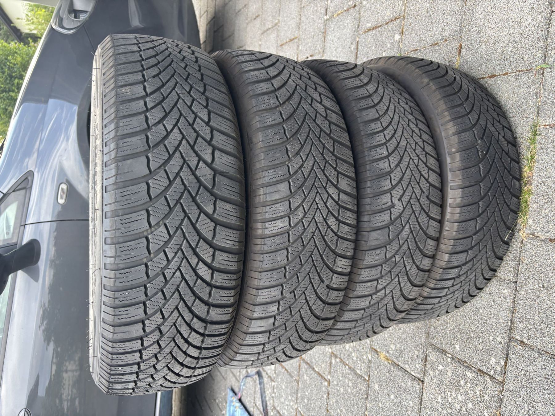 Pneus & Kompletträder: 4x Winterpneu 185/65 R15 Bridgestone – Gebraucht aus Buchs AG von SellAndBuyX 1