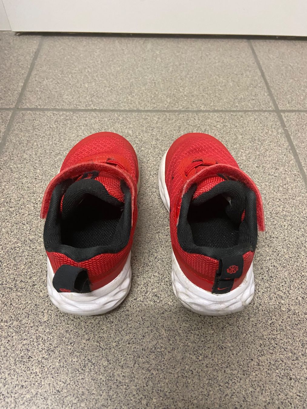 Nike Scarpe per ragazzi: Sneaker Nike 23.5 – Usato da Arbedo venduto da gregmccooper 2