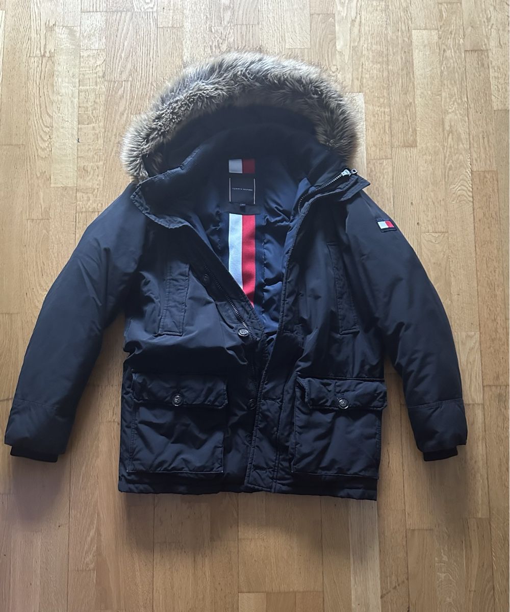 Tommy Hilfiger Jacken: Tommy Hilfiger Winterjacke schwarz Gr. L – Gebraucht aus Winterthur von bax11 3