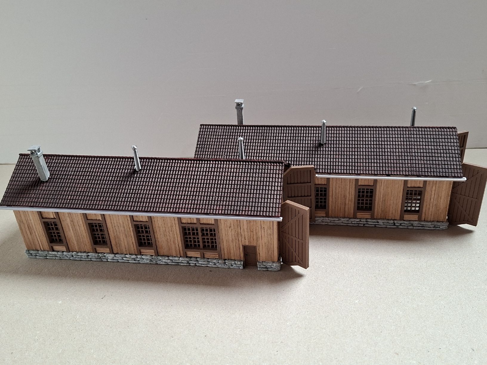 Modelleisenbahnen: Doppel Lokschuppen – Neu (gemäss Beschreibung) aus Weisslingen von Moco_mexiko 1