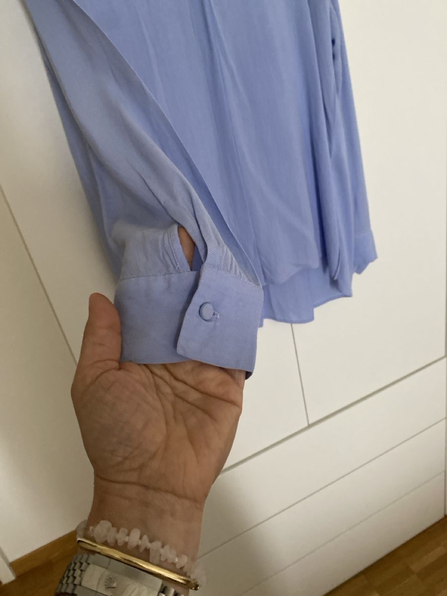 The Row Camicette: The Row, Light Blue Button-Up blouse – Nuovo (secondo la descrizione) da Herrliberg venduto da non_5qdb 2
