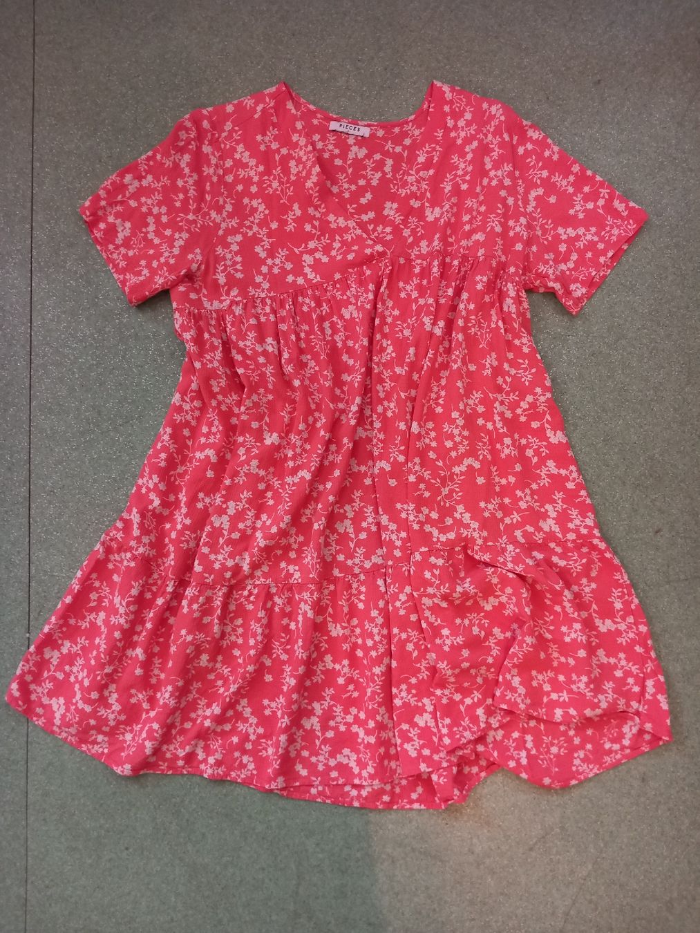 Pieces Vestiti: Robe fleurie en viscose orange Pieces Taille L – Usato da Faoug venduto da per_kp6r