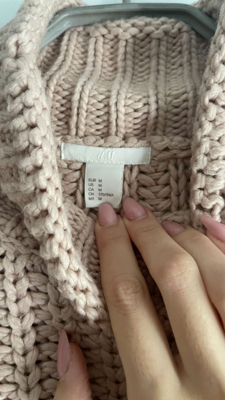 H&M Pulls & Sweat-shirts: H&M Pullover rosa – D'occasion à Lausen par sim_hgp6 1