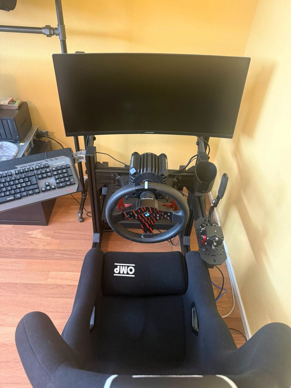 Fanatec Konsolen: Komplettes SimRig – Gebraucht aus Uitikon Waldegg von joshnzh 2