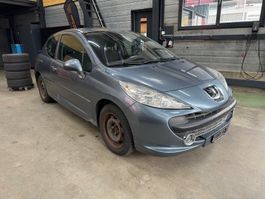 Peugeot 207 1.6i 16V