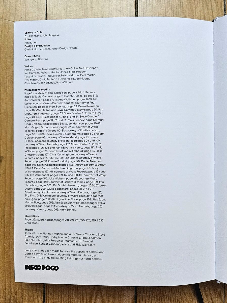 Libri: Aphex Twin - A Disco Pogo Tribute Book – Nuovo (secondo la descrizione) da Genève venduto da Januacoeli 9