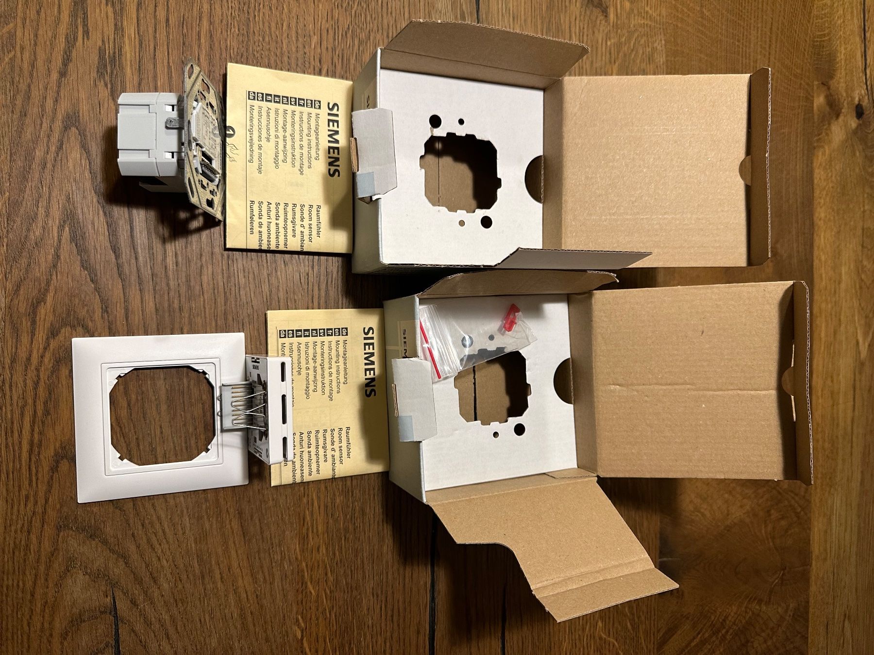 Siemens Composants électroniques: UP Temperaturfühler Siemens Sensor Base & Front – D'occasion à Schöftland par lazer04