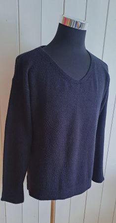 Oversize Pulli Gr 42 bis 44  *schwarz & weich