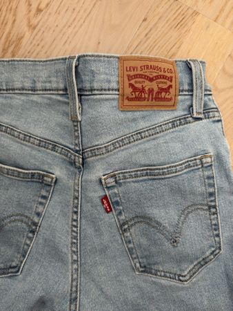 Levi‘s High Waisted Mom Jeans Grösse W24 L27