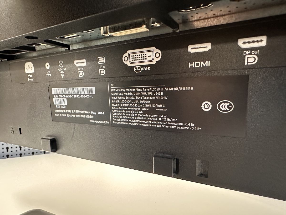 Dell Ecrans: Dell U2413f 24” Bildschirm – D'occasion à Wangen an der Aare par paul658 2